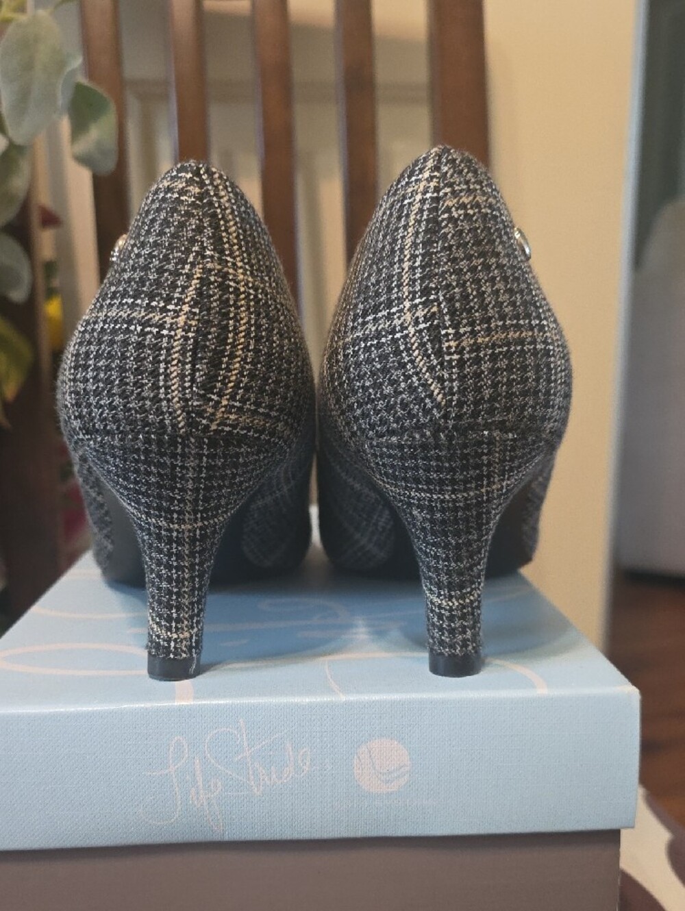 Life Stride Black and White Plaid Kitten Heel Pumps - Picture 5 of 7